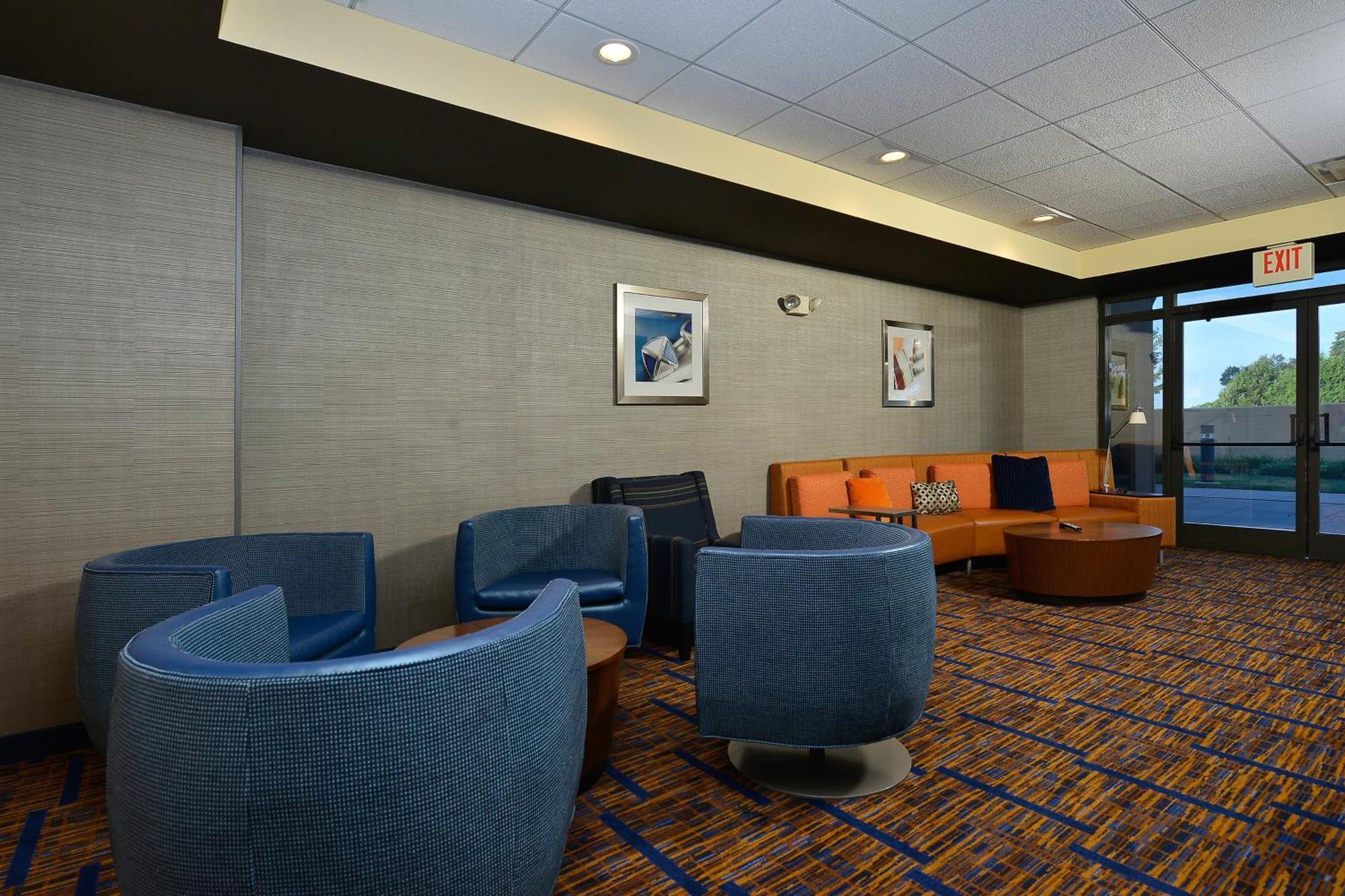 Courtyard By Marriott Bentonville Extérieur photo